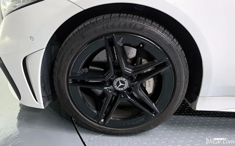 Mercedes-Benz CLS-Class CLS300d 4MATIC 2022 — миниатюра 5