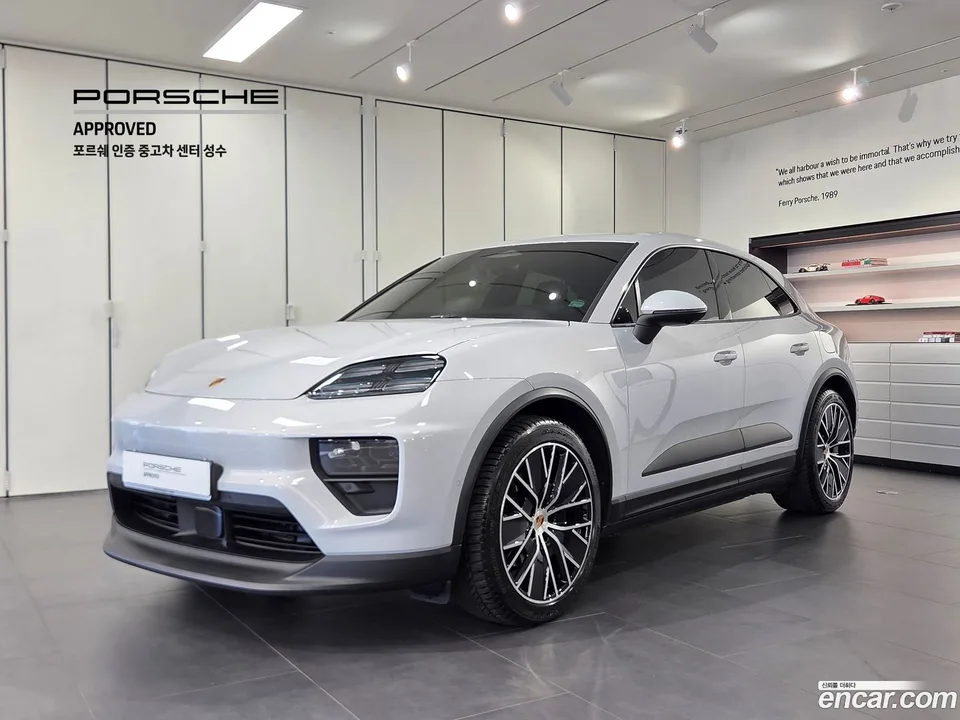 Porsche Macan Electric 4 2025 — фото 1, купить с доставкой в Москву