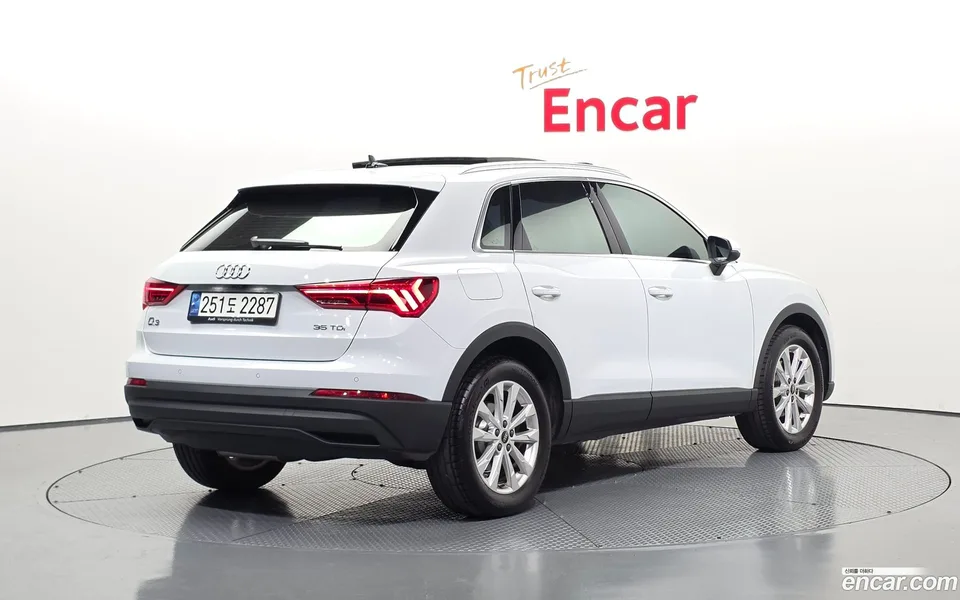 Audi Q3 35 TDI 2022 — миниатюра 2