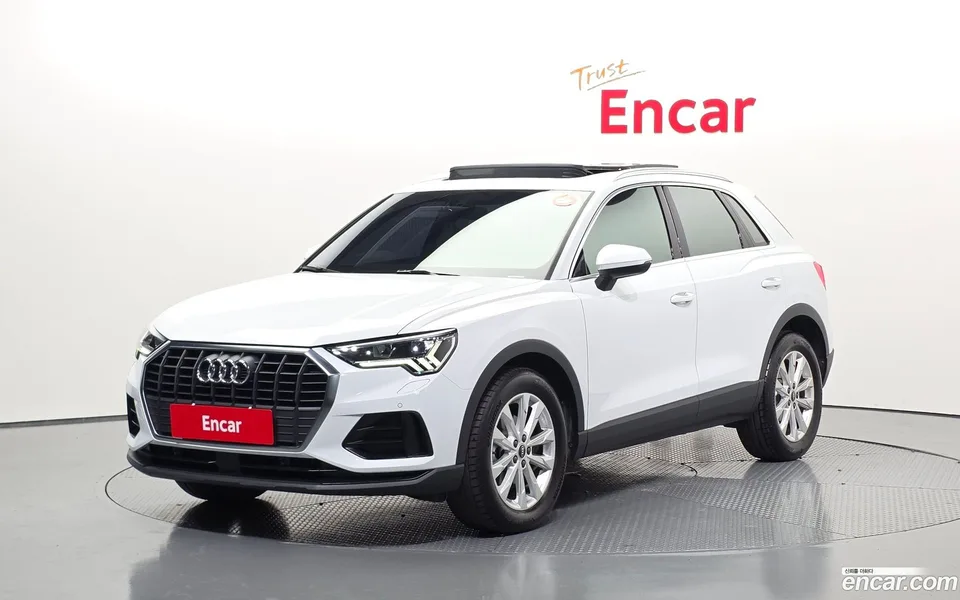 Audi Q3 35 TDI 2022 — фото 1, купить с доставкой в Москву