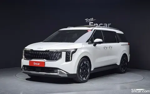 Kia Carnival 2024 buy in Moscow