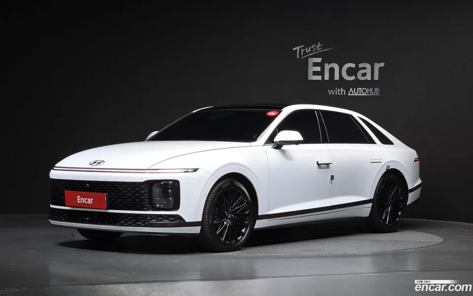 Hyundai Grandeur Hybrid 2023 — фото 1, купить с доставкой в Москву