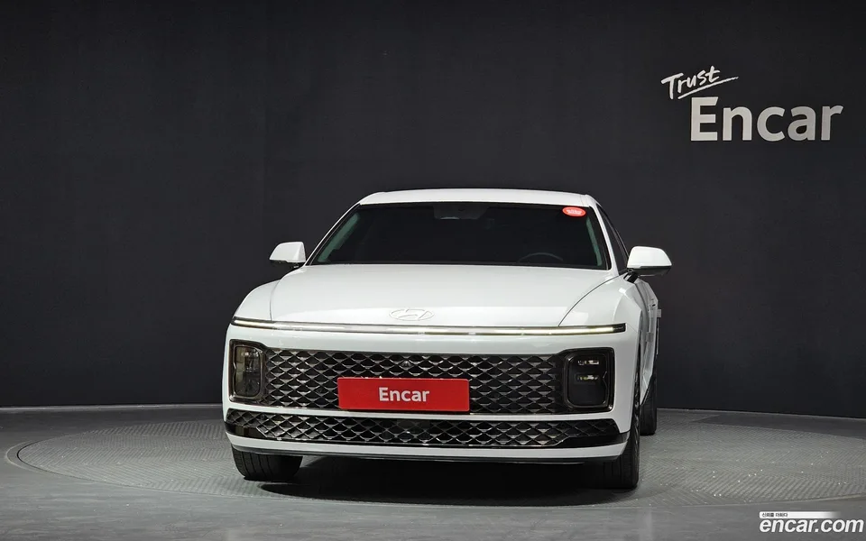 Hyundai Grandeur Hybrid 2023 — миниатюра 3