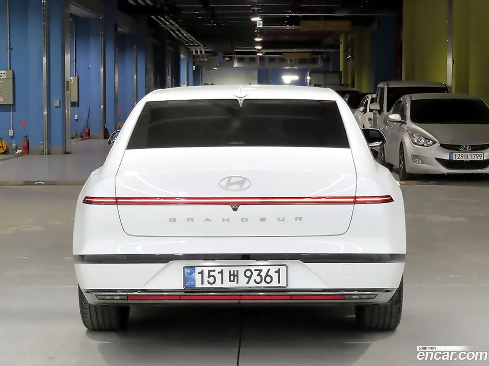 Hyundai Grandeur Hybrid 2023 — миниатюра 3