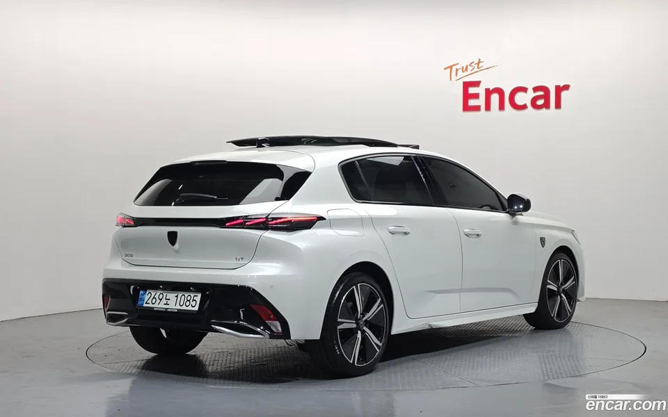 Peugeot 308 1.5 BlueHDi GT 2022 — миниатюра 2