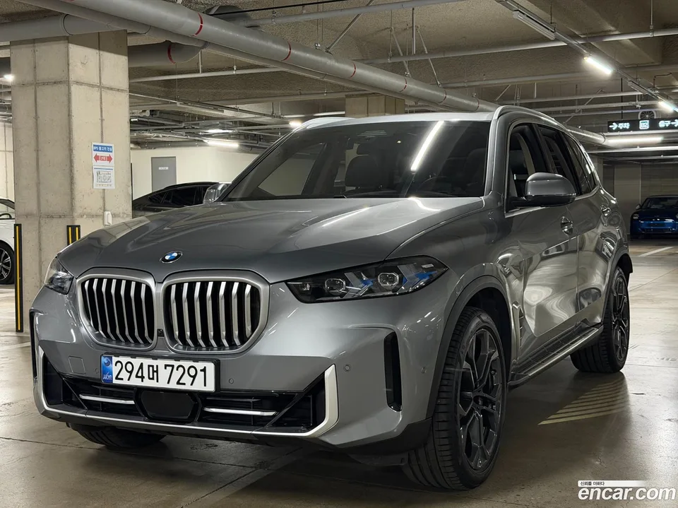 BMW X5 xDrive 40i xLine 2024 — фото 1, купить с доставкой в Москву