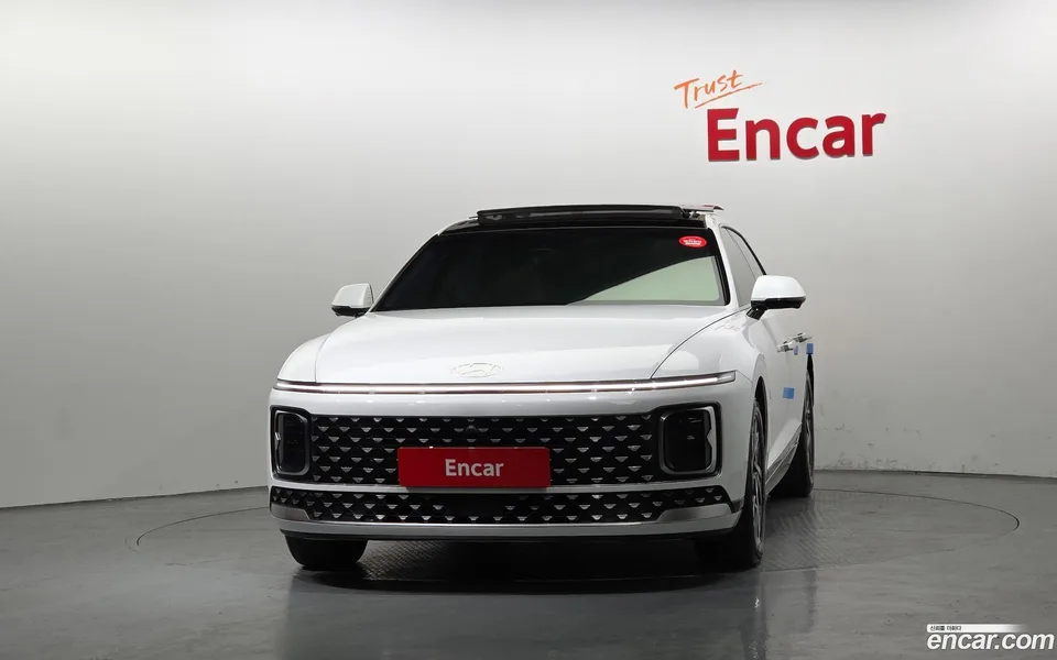 Hyundai Grandeur Hybrid 2023 — миниатюра 3