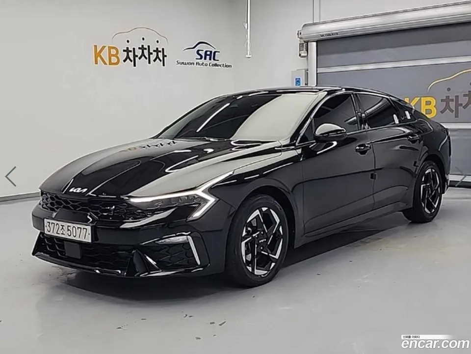Kia K5 2.0 2024 — фото 1, купить с доставкой в Москву