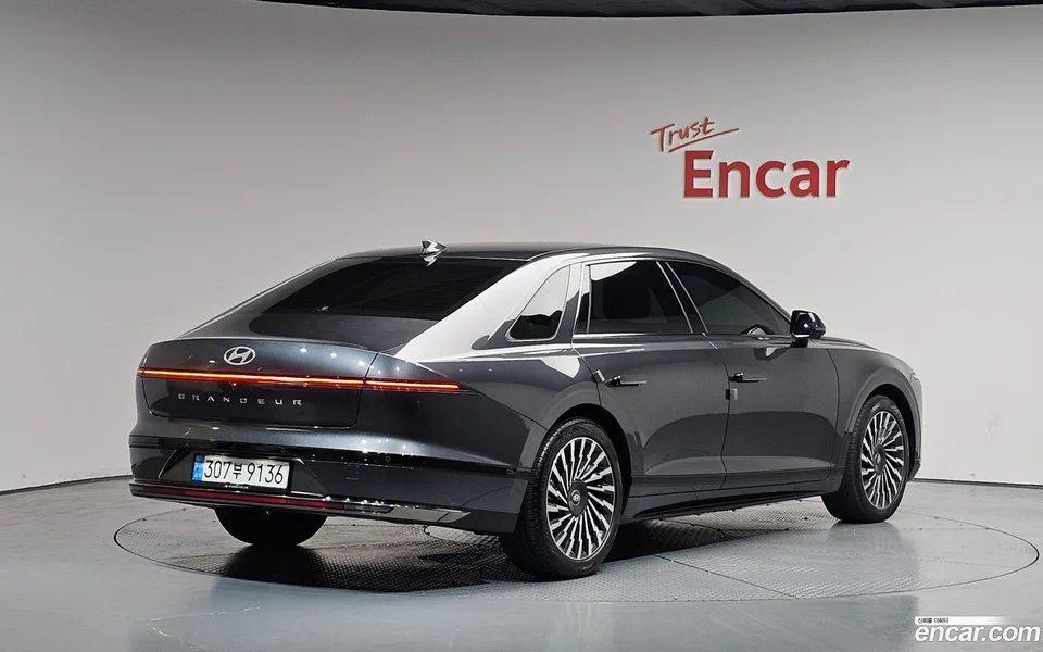Hyundai Grandeur Hybrid 2023 — миниатюра 2