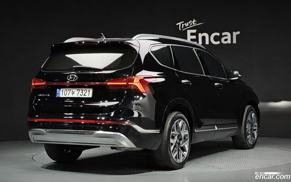 Hyundai SantaFe 2.5T 2WD 2023 — миниатюра 2