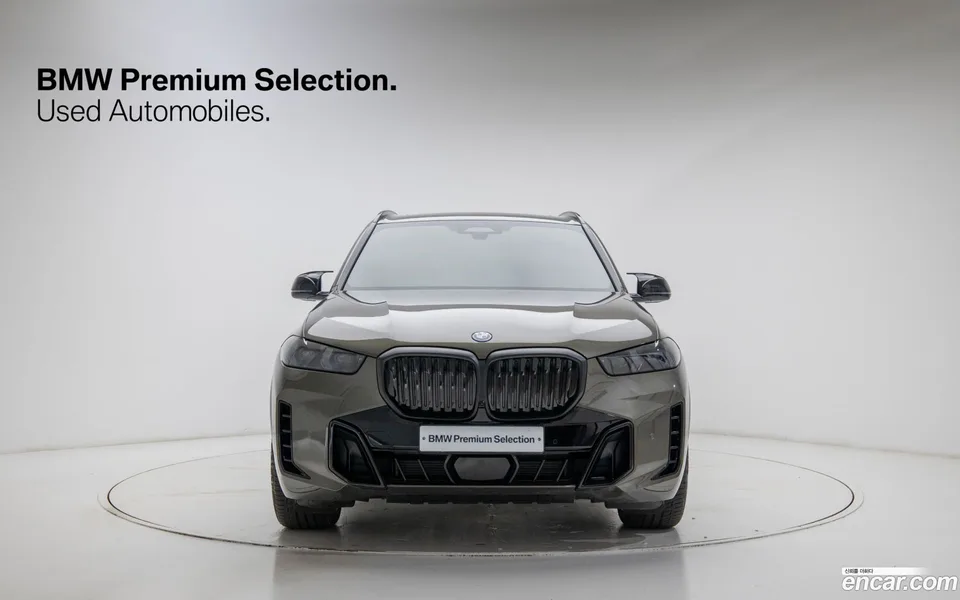 BMW X5 xDrive 50e M 2025 — миниатюра 3