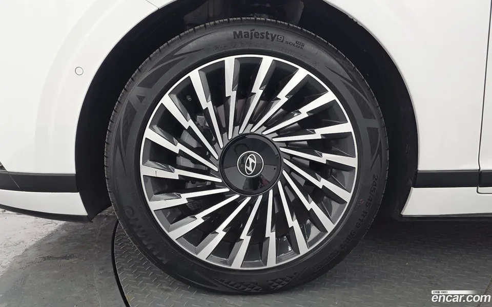 Hyundai Grandeur 2.5 2WD 2023 — миниатюра 5