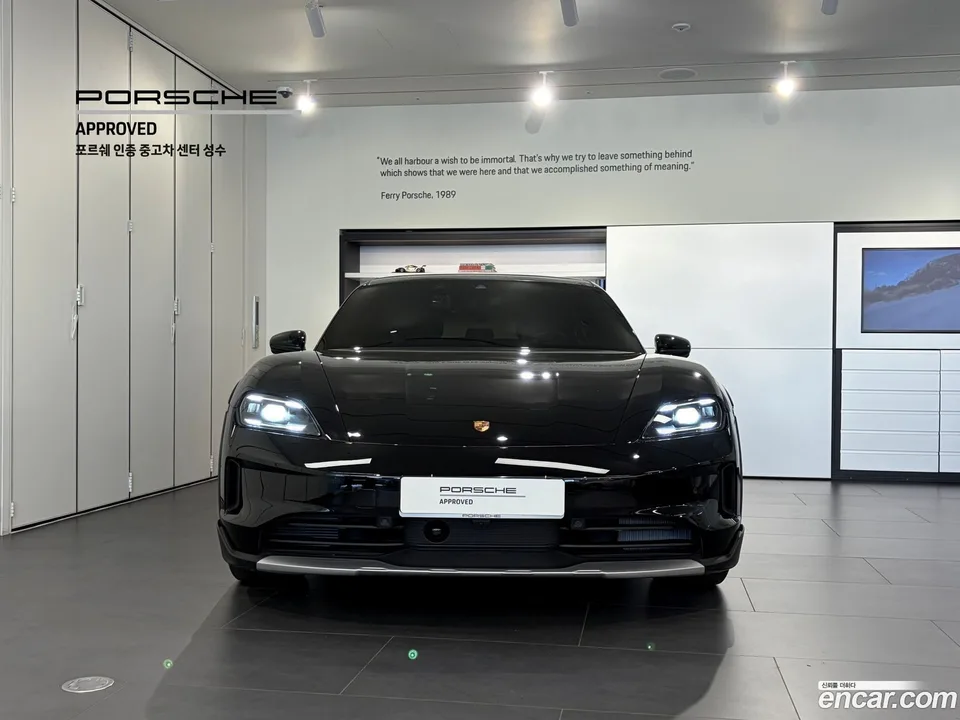 Porsche Taycan 4S 2025 — миниатюра 3