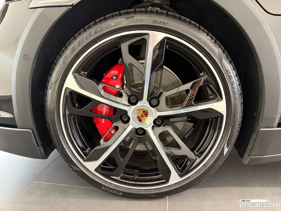 Porsche Taycan 4S 2025 — миниатюра 5