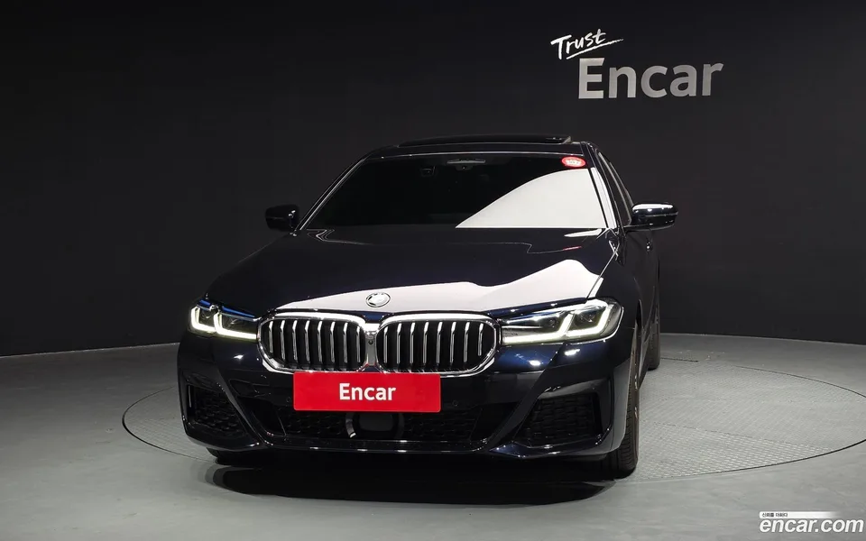 BMW 5 Series 530i M 2023 — миниатюра 3
