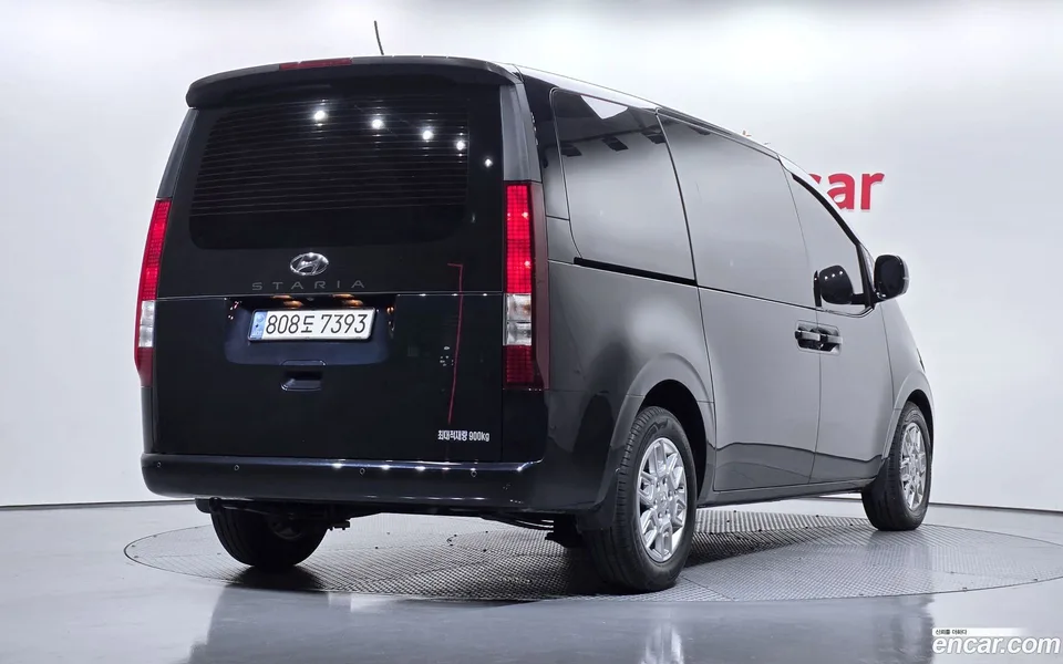 Hyundai Staria 3 2022 — миниатюра 2