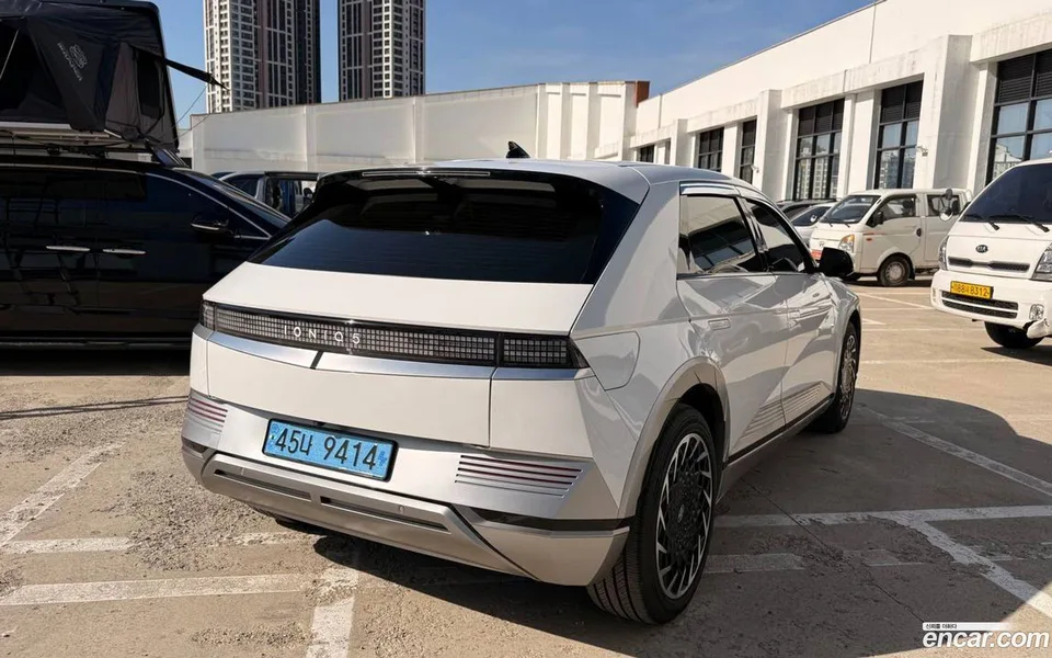 Hyundai Ioniq 5 2022 — миниатюра 2
