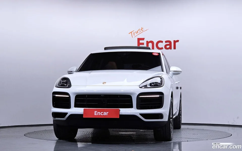 Porsche Cayenne 3.0 2023 — миниатюра 2