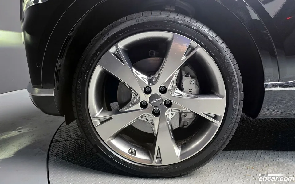 Genesis GV80 2.5T 2WD 2023 — миниатюра 5