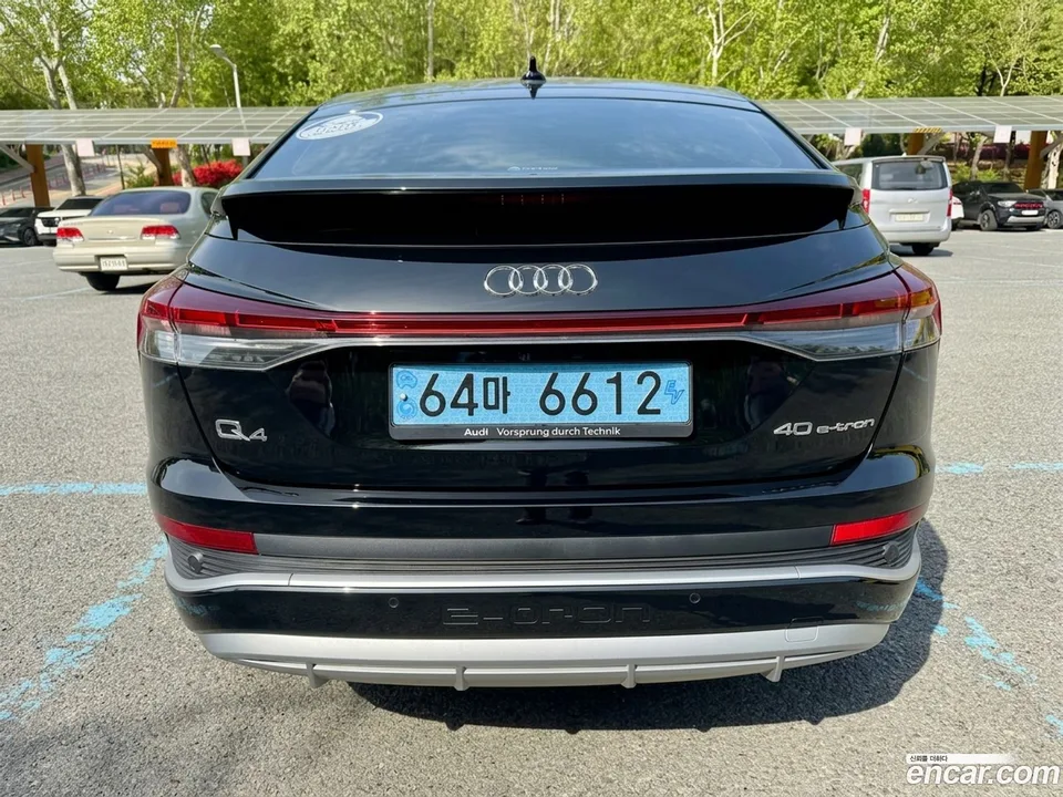 Audi Q4 e-tron 40 2022 — миниатюра 4