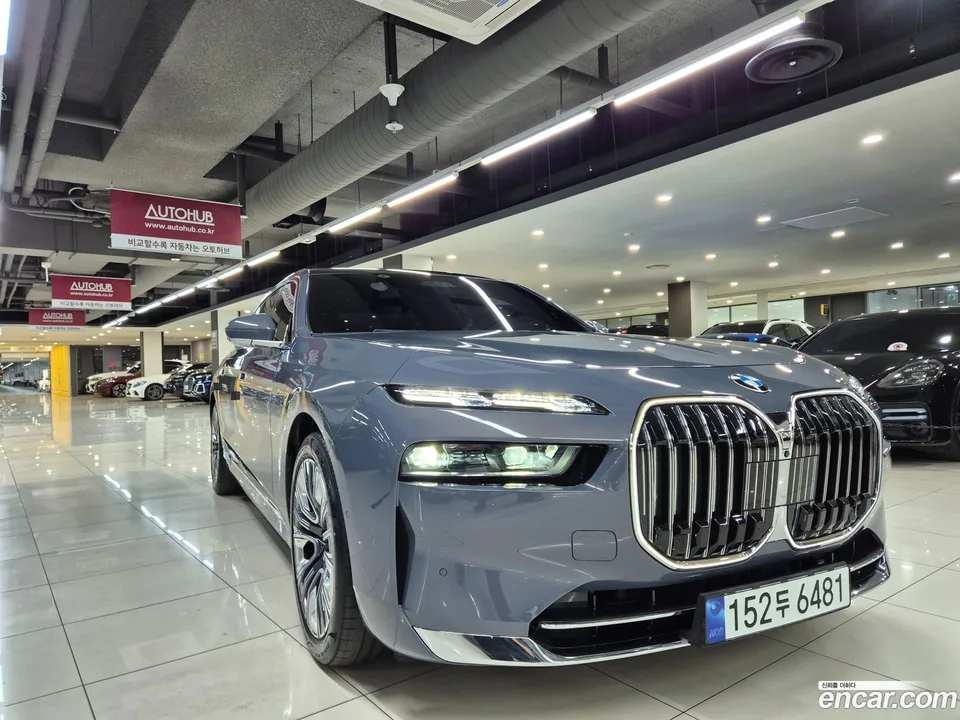 BMW 7 Series 740d xDrive 2023 — миниатюра 2