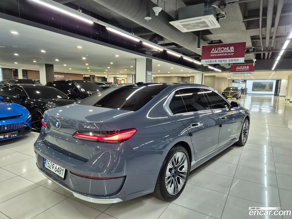 BMW 7 Series 740d xDrive 2023 — миниатюра 4
