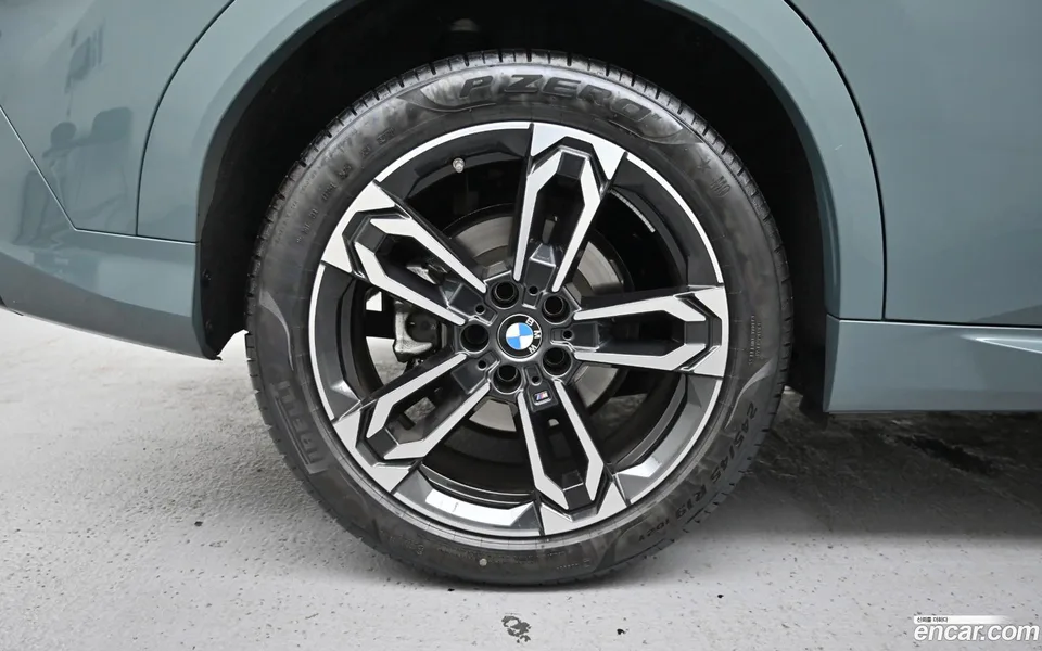 BMW X2 xDrive20i M 2025 — миниатюра 5