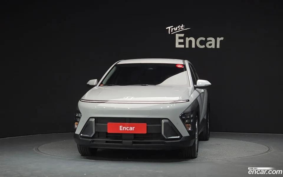 Hyundai Kona Hybrid 2023 — миниатюра 3