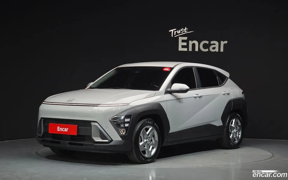 Hyundai Kona Hybrid 2023 — фото 1, купить с доставкой в Москву