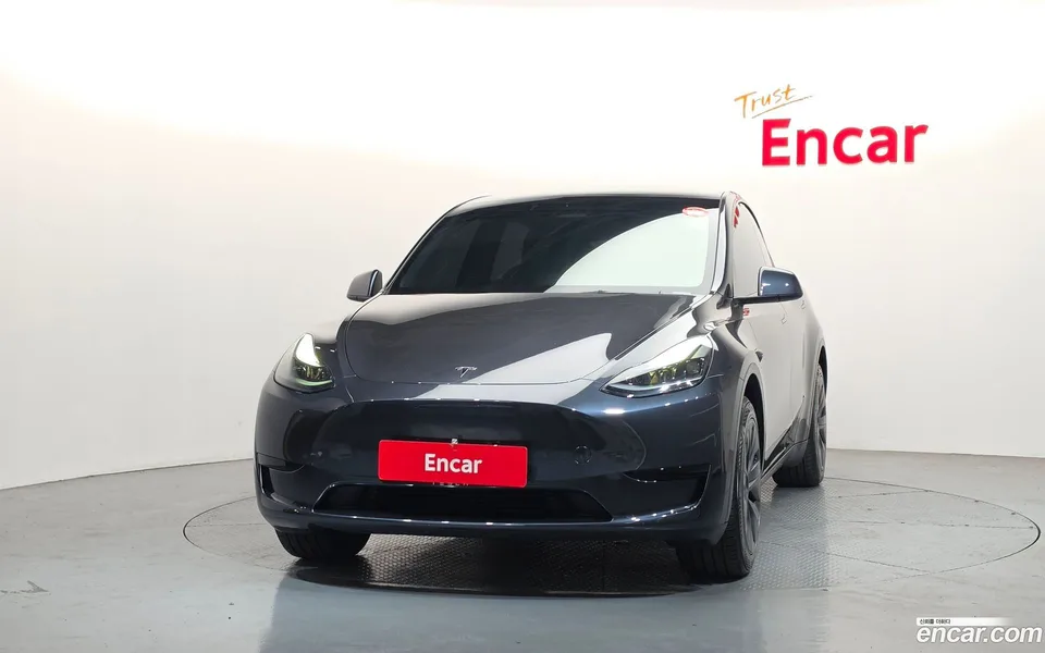 Tesla Model Y RWD 2025 — миниатюра 3