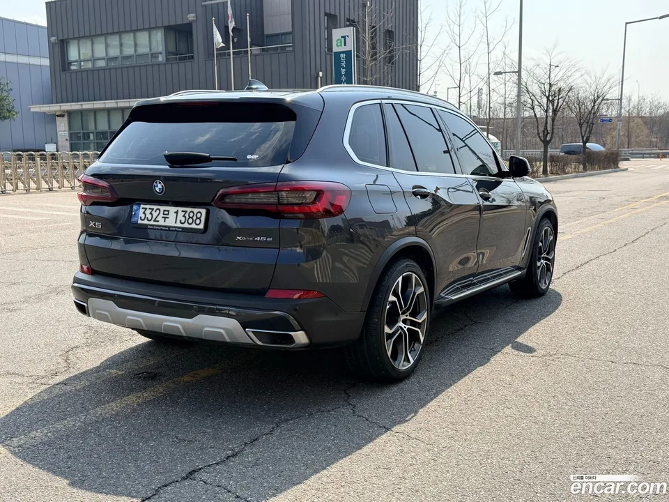BMW X5 xDrive 45e xLine 2022 — миниатюра 2