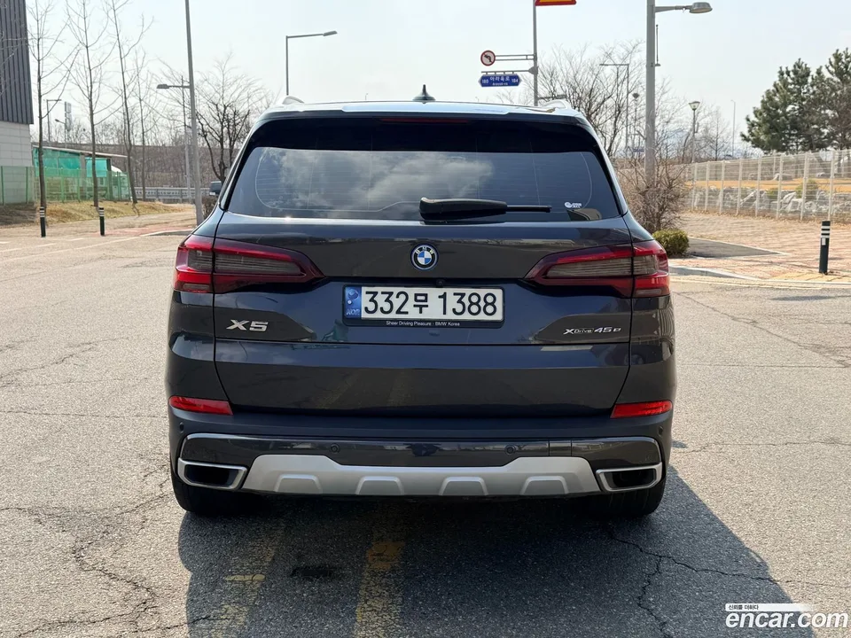 BMW X5 xDrive 45e xLine 2022 — миниатюра 4