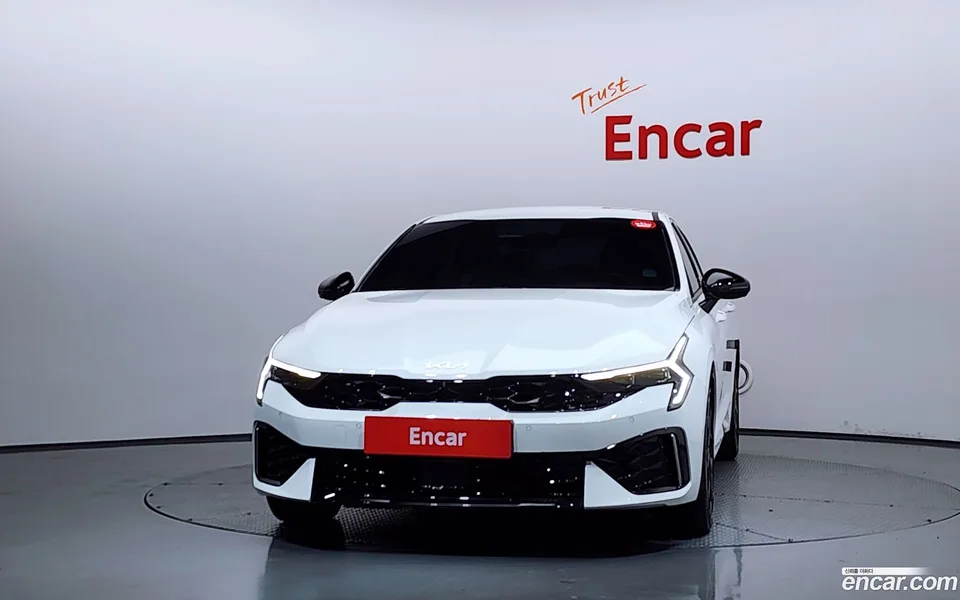 Kia K5 Hybrid 2023 — миниатюра 3