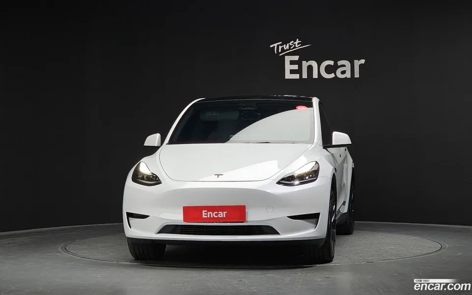 Tesla Model Y RWD 2024 — миниатюра 3