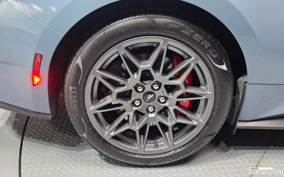 Ford Mustang 5.0 GT 2024 — миниатюра 5