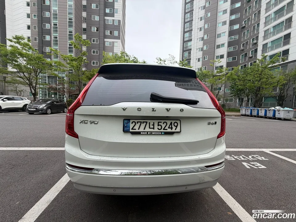 Volvo XC90 B6 2022 — миниатюра 4