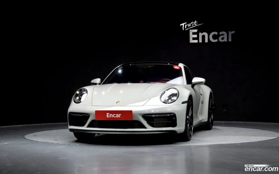 Porsche 911 (992) GTS 2023 — миниатюра 3