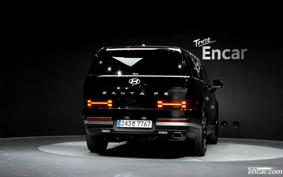 Hyundai Santa Fe 2.5T 2WD 2023 — миниатюра 4