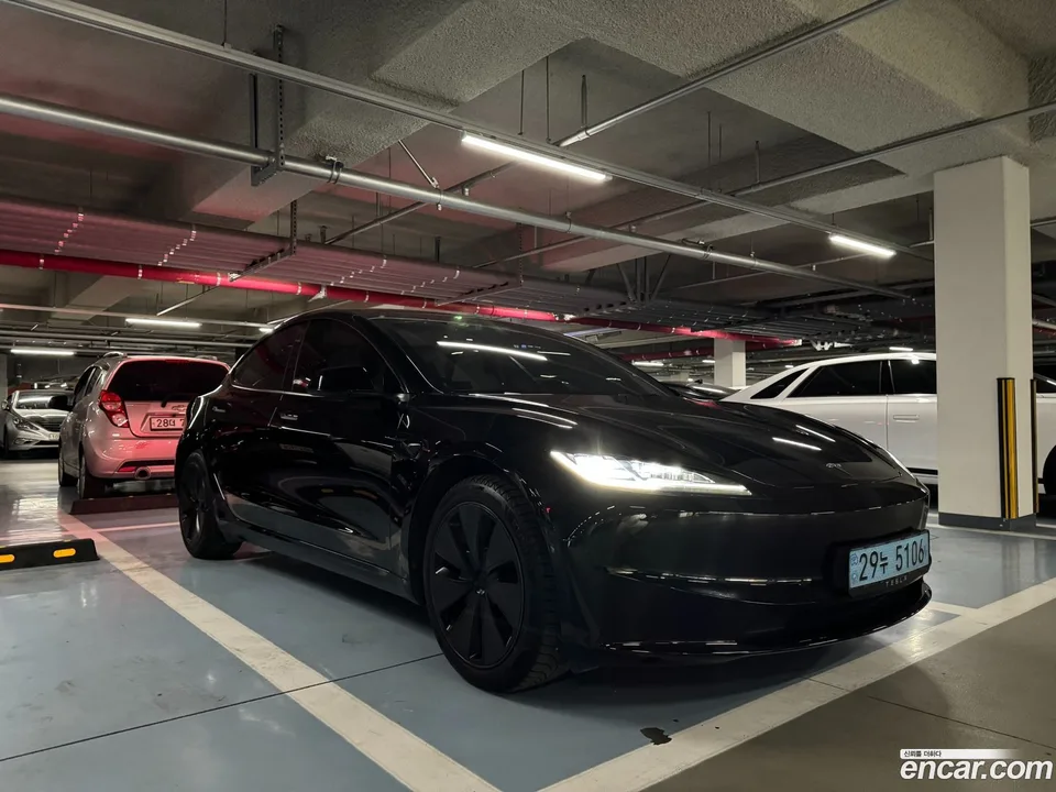 Tesla Model 3 AWD 2024 — миниатюра 3