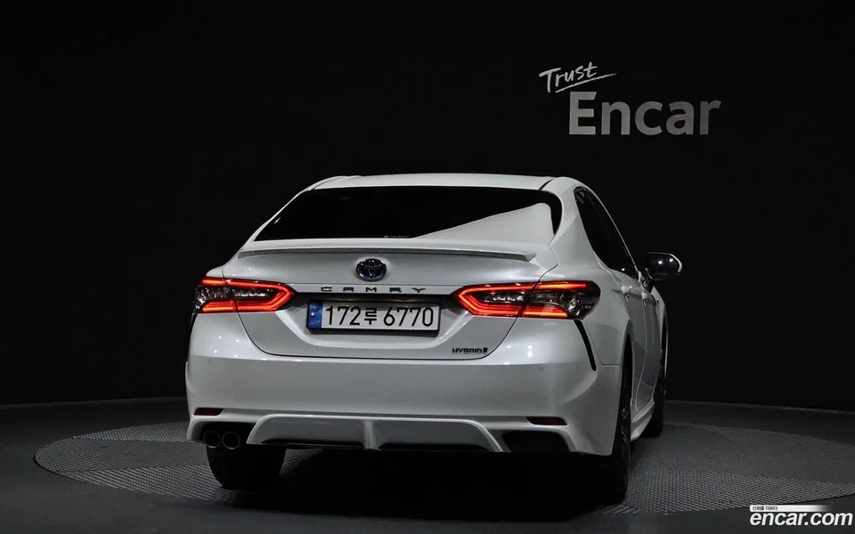 Toyota Camry 2.5 XSE 2024 — миниатюра 4