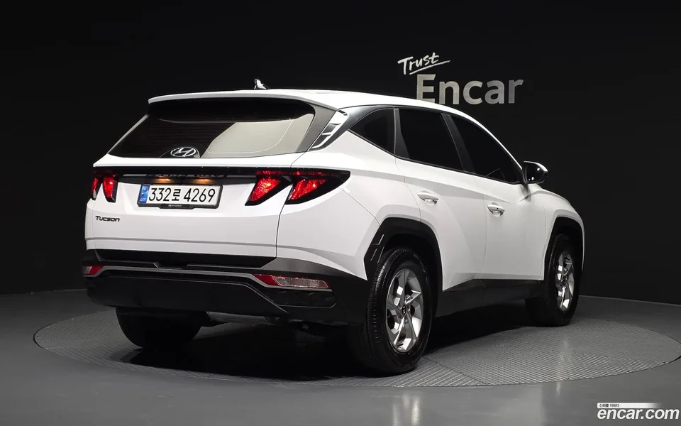 Hyundai Tucson 2.0 2WD 2023 — миниатюра 2