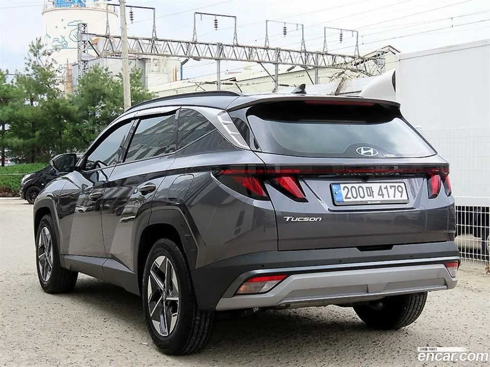 Hyundai Tucson Hybrid NX4 HEV 1.6 2WD 2024 — миниатюра 3