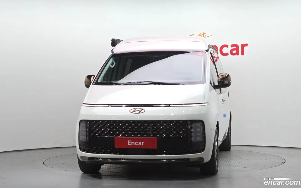 Hyundai Staria 2WD 2024 — миниатюра 3