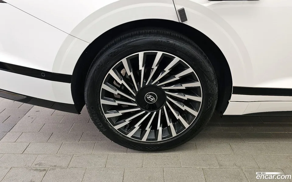 Hyundai Grandeur Hybrid 2023 — миниатюра 5