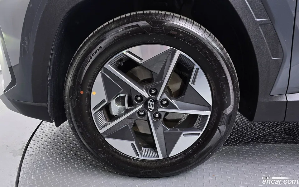 Hyundai Tucson NX4 1.6 2WD 2025 — миниатюра 5