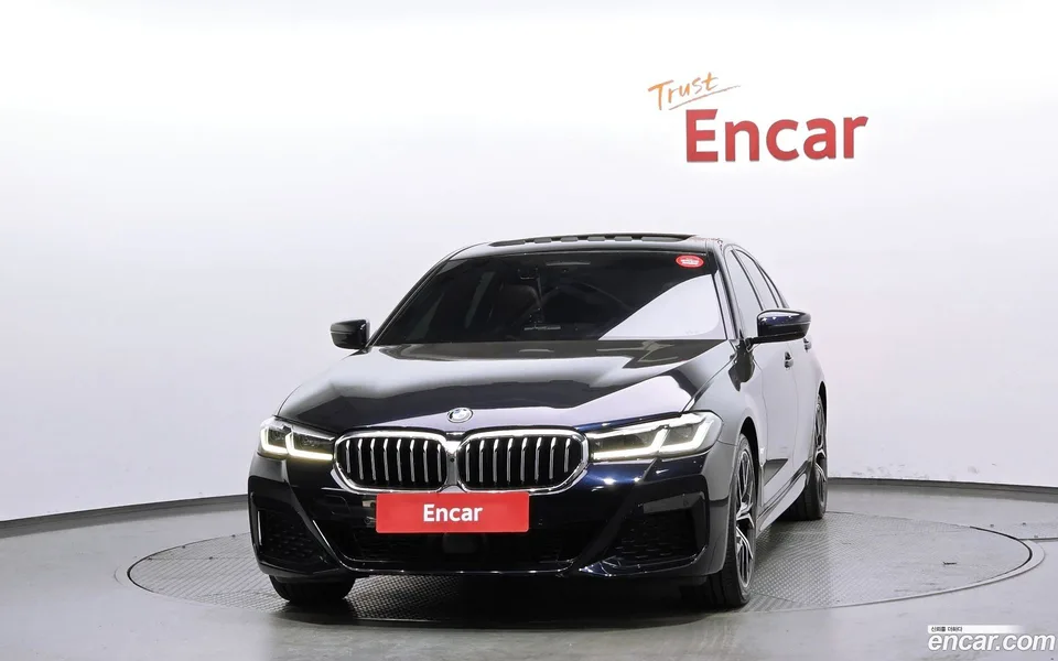BMW 5 Series 530i M 2022 — миниатюра 3