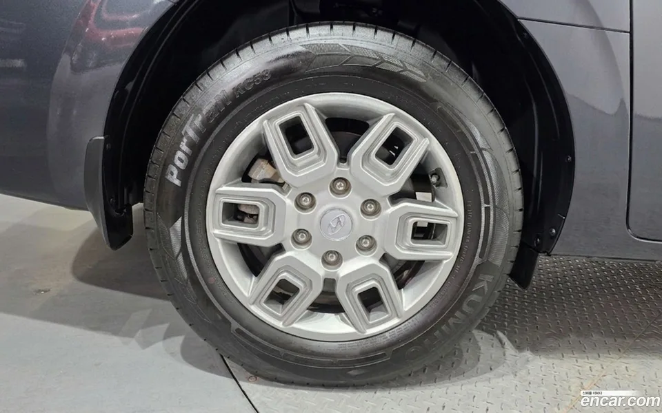 Hyundai Staria 5 2023 — миниатюра 5