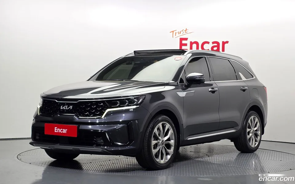 Kia Sorento 2.5T 2WD 2022 — фото 1, купить с доставкой в Москву