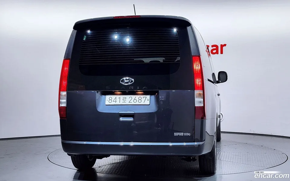 Hyundai Staria 5 2022 — миниатюра 4