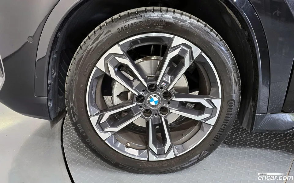BMW X1 xDrive 20i M 2024 — миниатюра 5